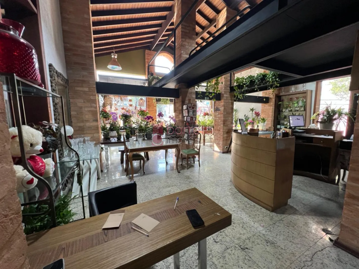 SALÃO COMERCIAL PARA VENDA E LOCAÇÃO NA REGIÃO CENTRAL – JUNDIAÍ/SP
