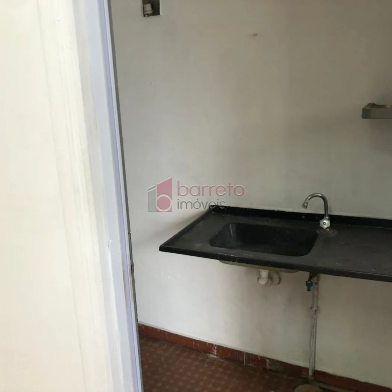 SALÃO COMERCIAL À VENDA COM CASA NOS FUNDOS NA VILA JOANA – JUNDIAÍ/SP
