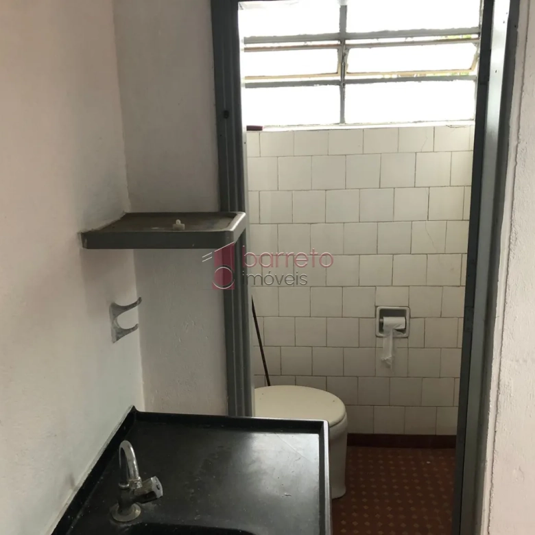 SALÃO COMERCIAL À VENDA COM CASA NOS FUNDOS NA VILA JOANA – JUNDIAÍ/SP