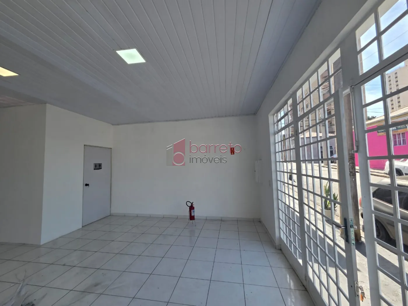 SALÃO COMERCIAL PARA LOCAÇÃO NA VIANELO – JUNDIAÍ/SP