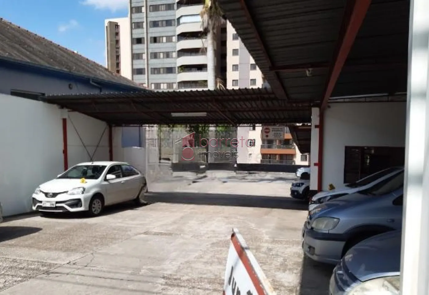 ESTACIONAMENTO E CASA PARA VENDA CENTRO JUNDIAI