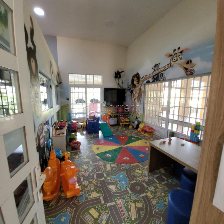 CASA À VENDA NO CONDOMÍNIO RESERVA DA SERRA EM JUNDIAÍ/SP