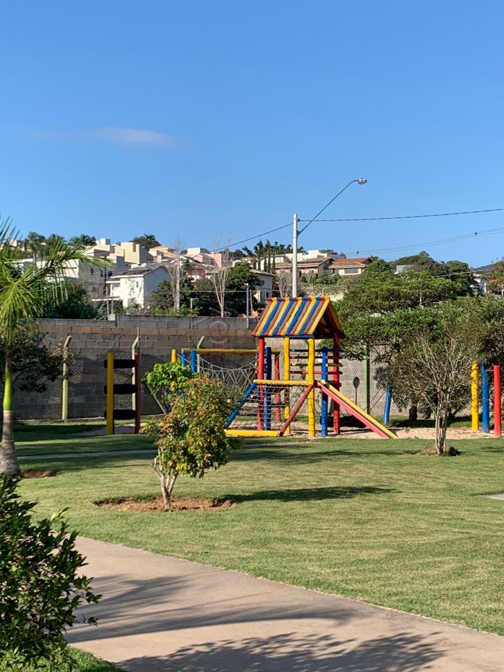 CASA PARA VENDA, NO CONDOMÍNIO VILLAGIO DA SERRA – BAIRRO JARDIM DAS SAMAMBAIAS – JUNDIAÍ – SP