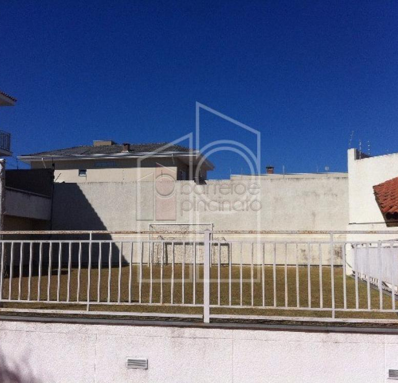 SOBRADO À VENDA – 03 QUARTOS – TORRES SÃO JOSÉ – JUNDIAÍ/SP