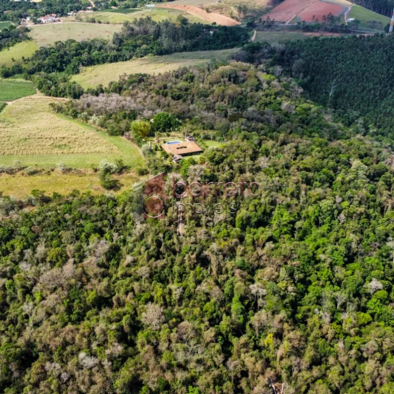 SÍTIO DE 145.000m² À VENDA EM JUNDIAÍ/SP