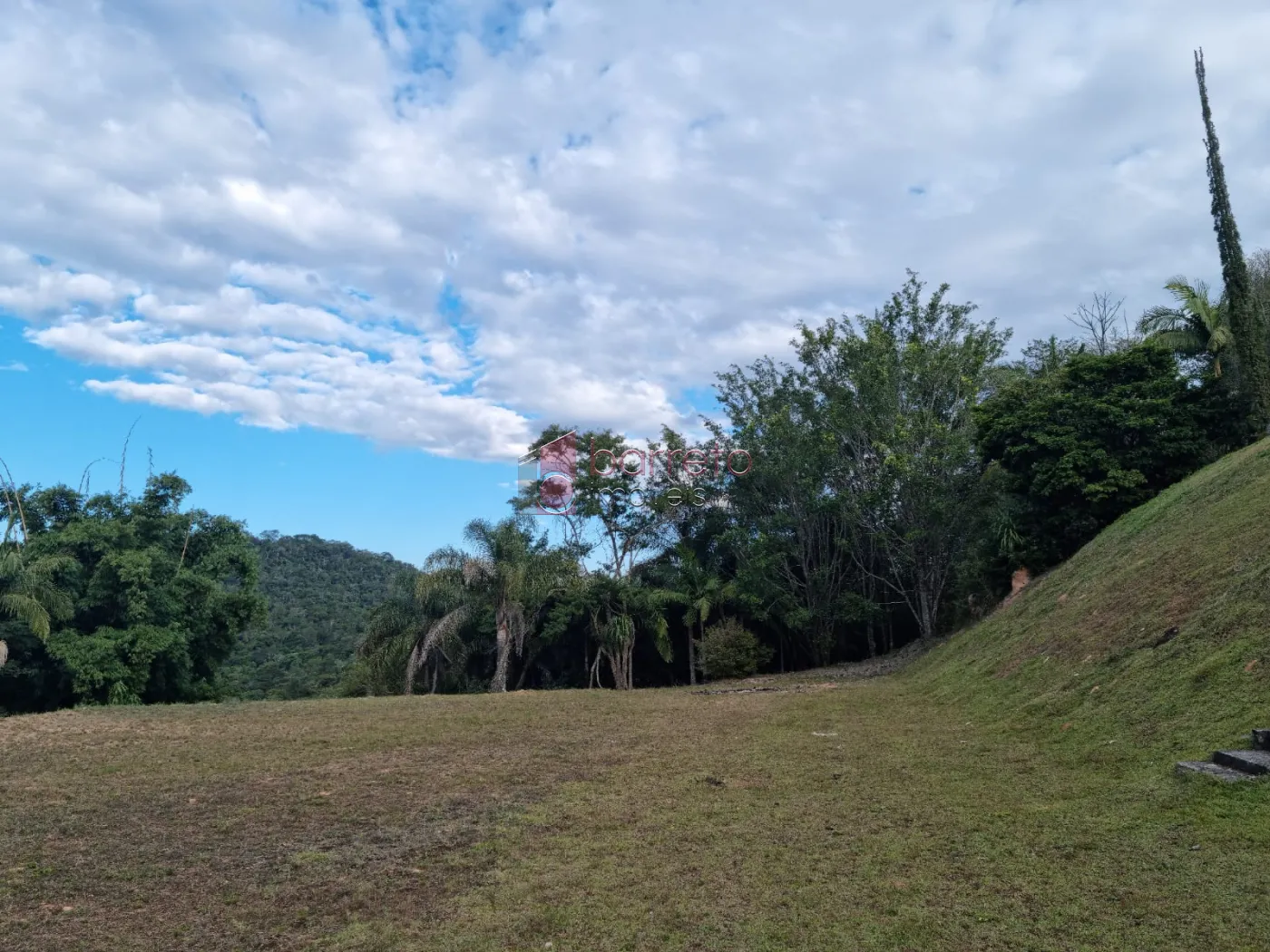 SÍTIO PARA VENDA, NO LOTEAMENTO SANTA CLARA EM JUNDIAÍ/SP