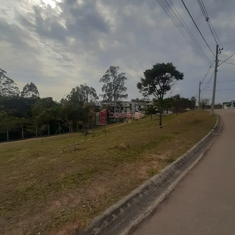 TERRENO À VENDA NO CONDOMÍNIO BELLA VITTÁ EM JUNDIAÍ/SP