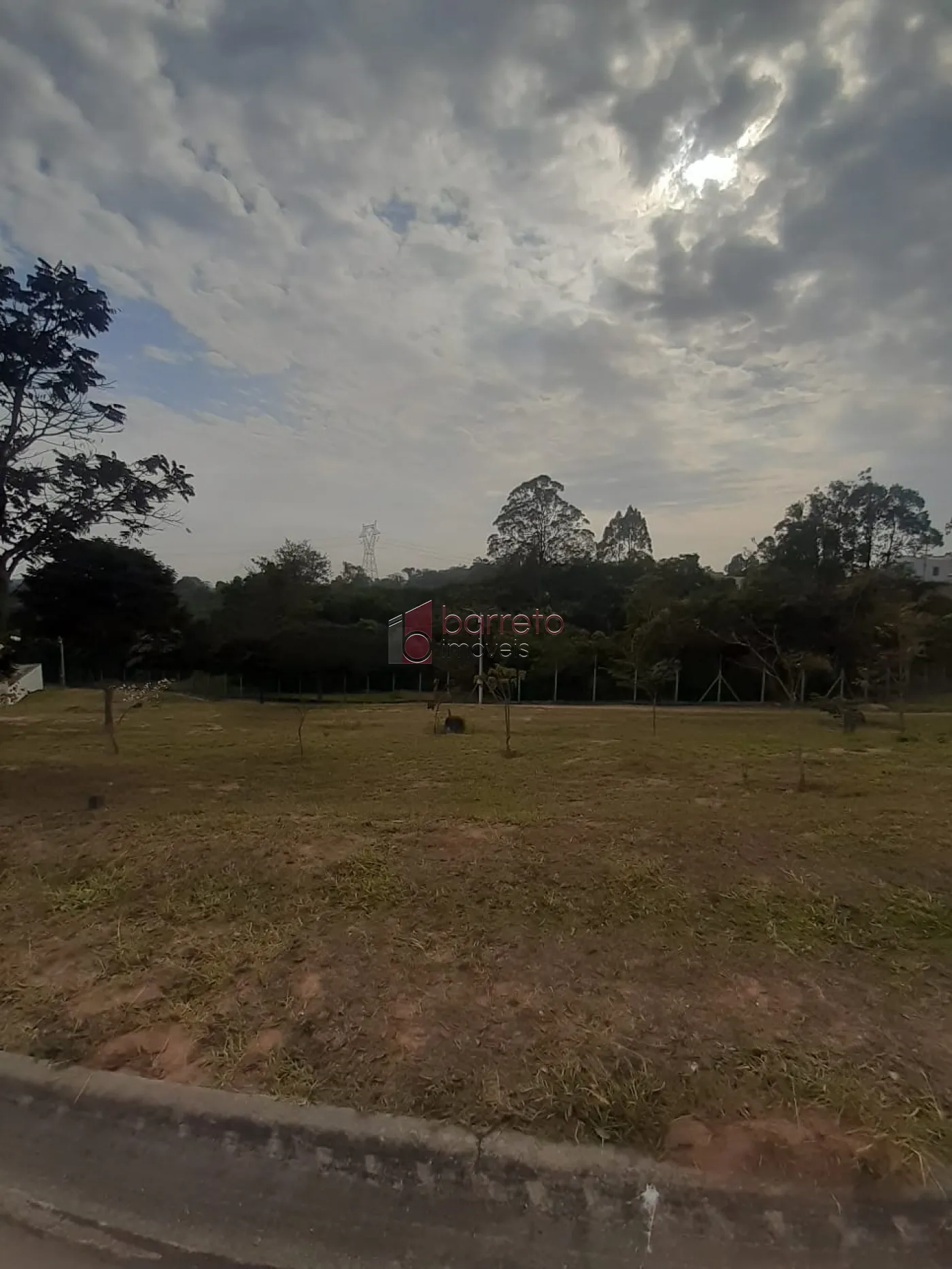 TERRENO À VENDA NO CONDOMÍNIO BELLA VITTÁ EM JUNDIAÍ/SP