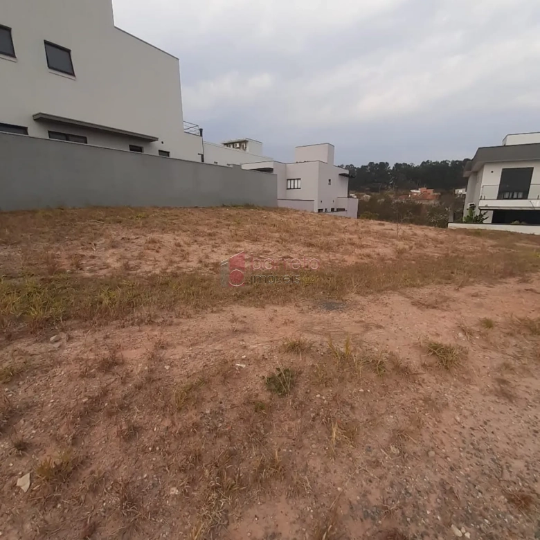 TERRENO À VENDA NO CONDOMÍNIO BELLA VITTÁ EM JUNDIAÍ/SP