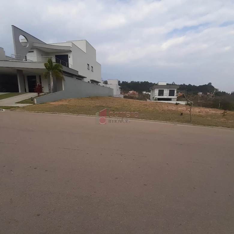 TERRENO À VENDA NO CONDOMÍNIO BELLA VITTÁ EM JUNDIAÍ/SP