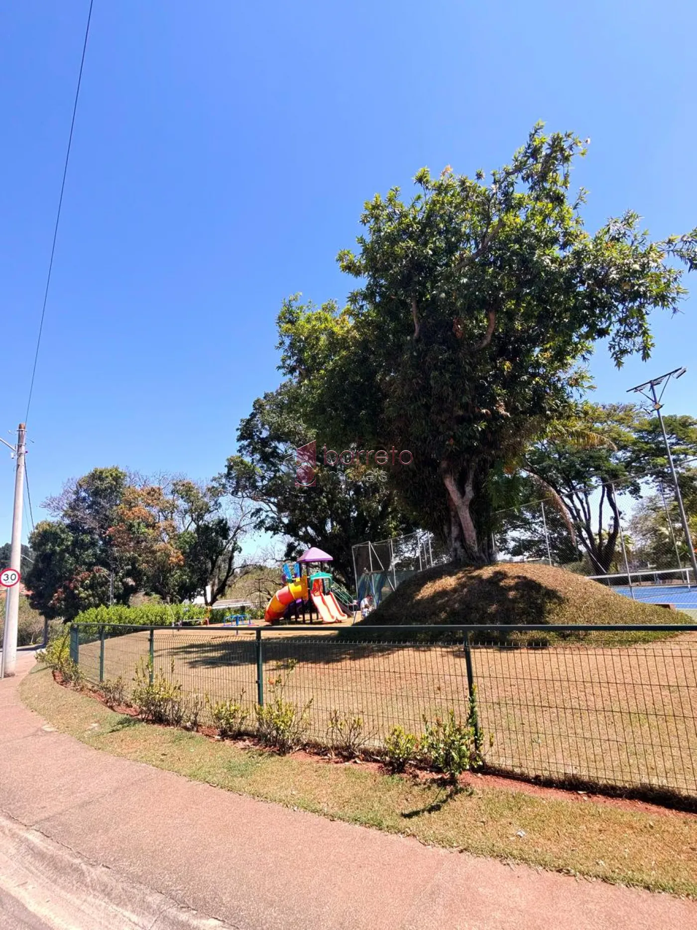 TERRENO À VENDA NO CONDOMÍNIO BELLA VITTÁ EM JUNDIAÍ/SP