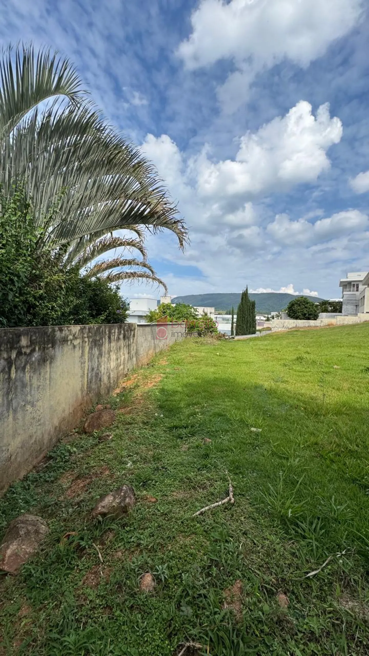 TERRENO À VENDA NO CONDOMÍNIO RESERVA DA SERRA EM JUNDIAÍ/SP