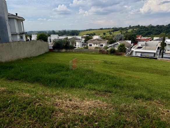 TERRENO À VENDA NO CONDOMÍNIO RESERVA DA SERRA EM JUNDIAÍ/SP