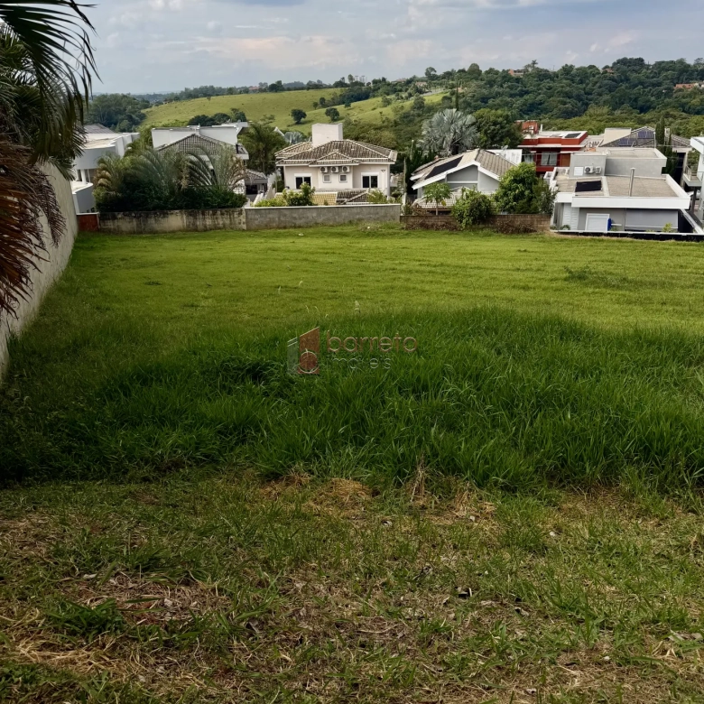 TERRENO À VENDA NO CONDOMÍNIO RESERVA DA SERRA EM JUNDIAÍ/SP