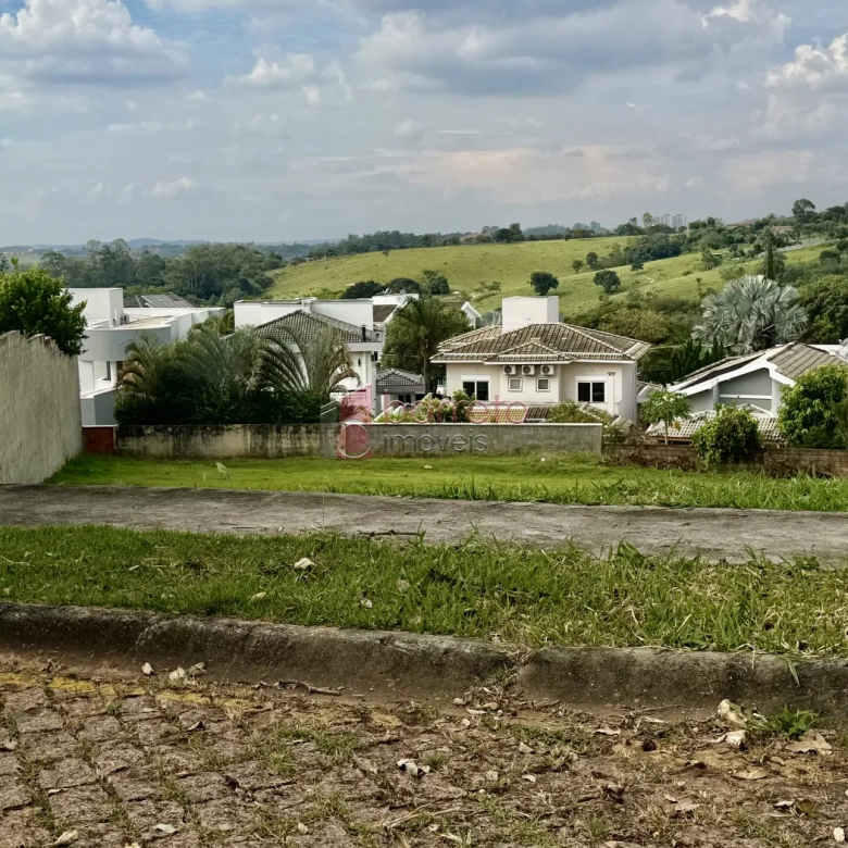 TERRENO À VENDA NO CONDOMÍNIO RESERVA DA SERRA EM JUNDIAÍ/SP