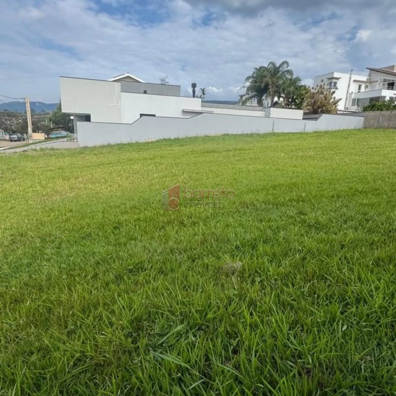 TERRENO À VENDA NO CONDOMÍNIO RESERVA DA SERRA EM JUNDIAÍ/SP