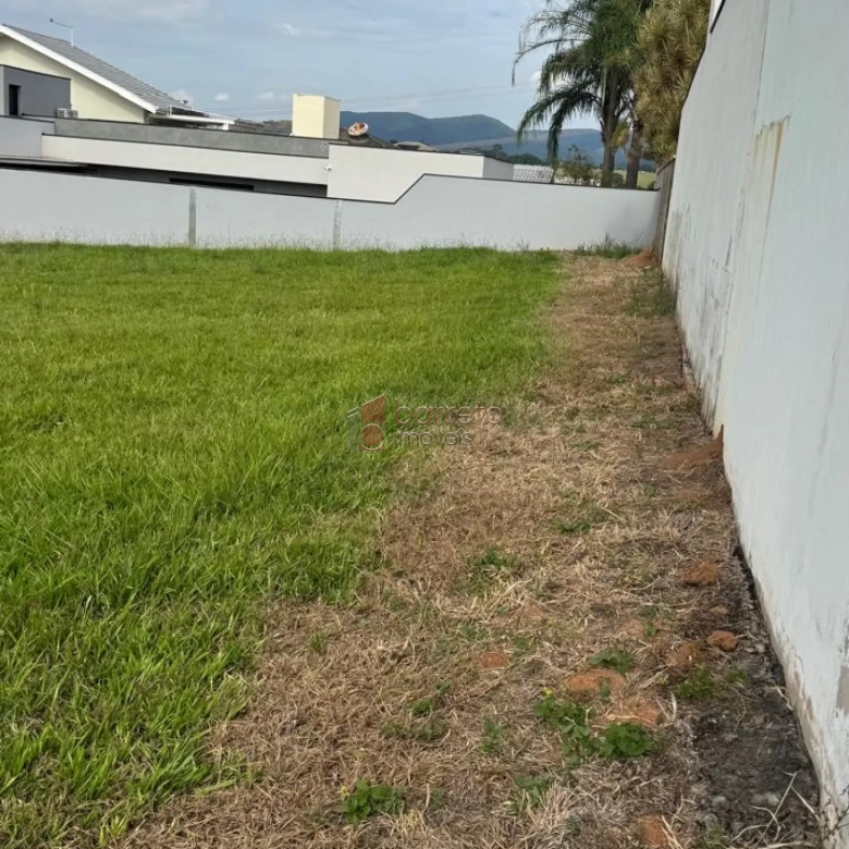 TERRENO À VENDA NO CONDOMÍNIO RESERVA DA SERRA EM JUNDIAÍ/SP