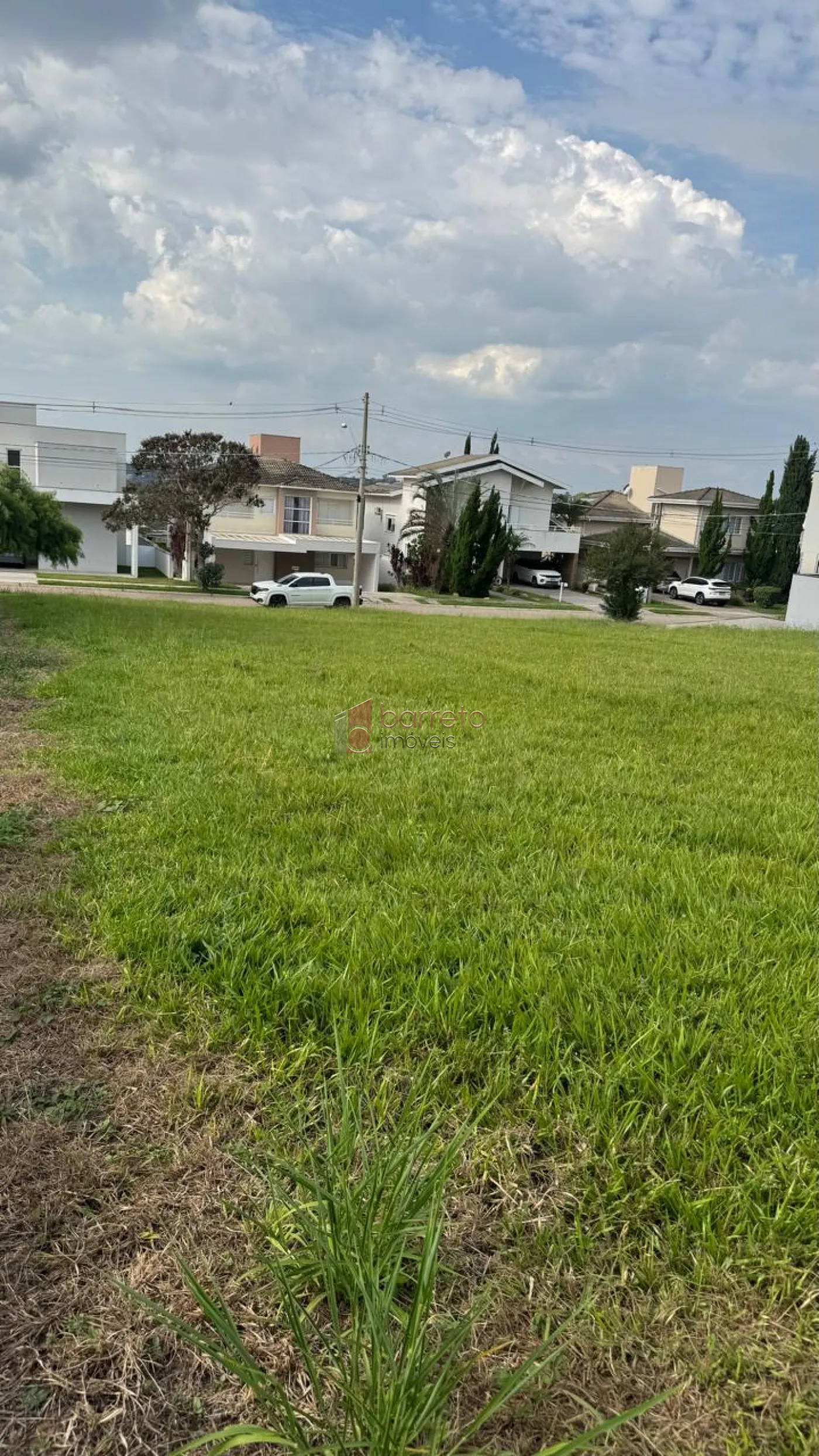 TERRENO À VENDA NO CONDOMÍNIO RESERVA DA SERRA EM JUNDIAÍ/SP