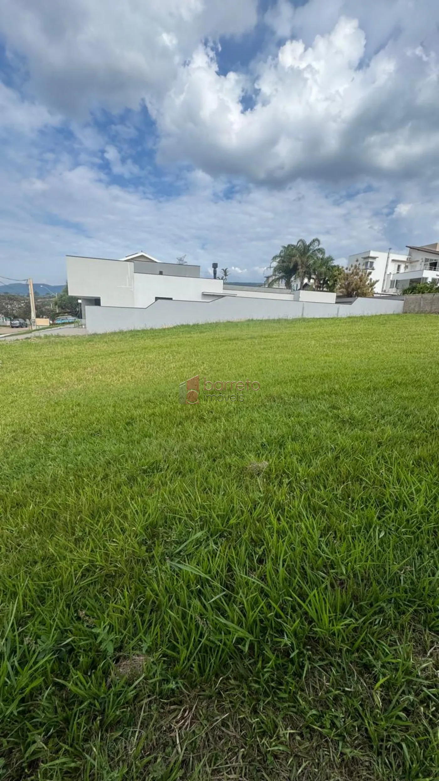 TERRENO À VENDA NO CONDOMÍNIO RESERVA DA SERRA EM JUNDIAÍ/SP