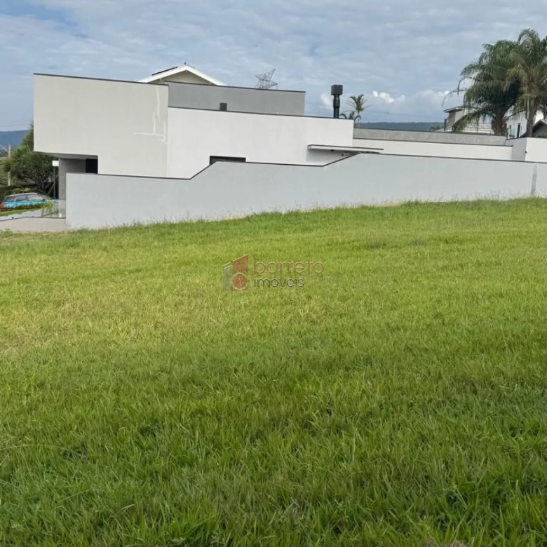 TERRENO À VENDA NO CONDOMÍNIO RESERVA DA SERRA EM JUNDIAÍ/SP