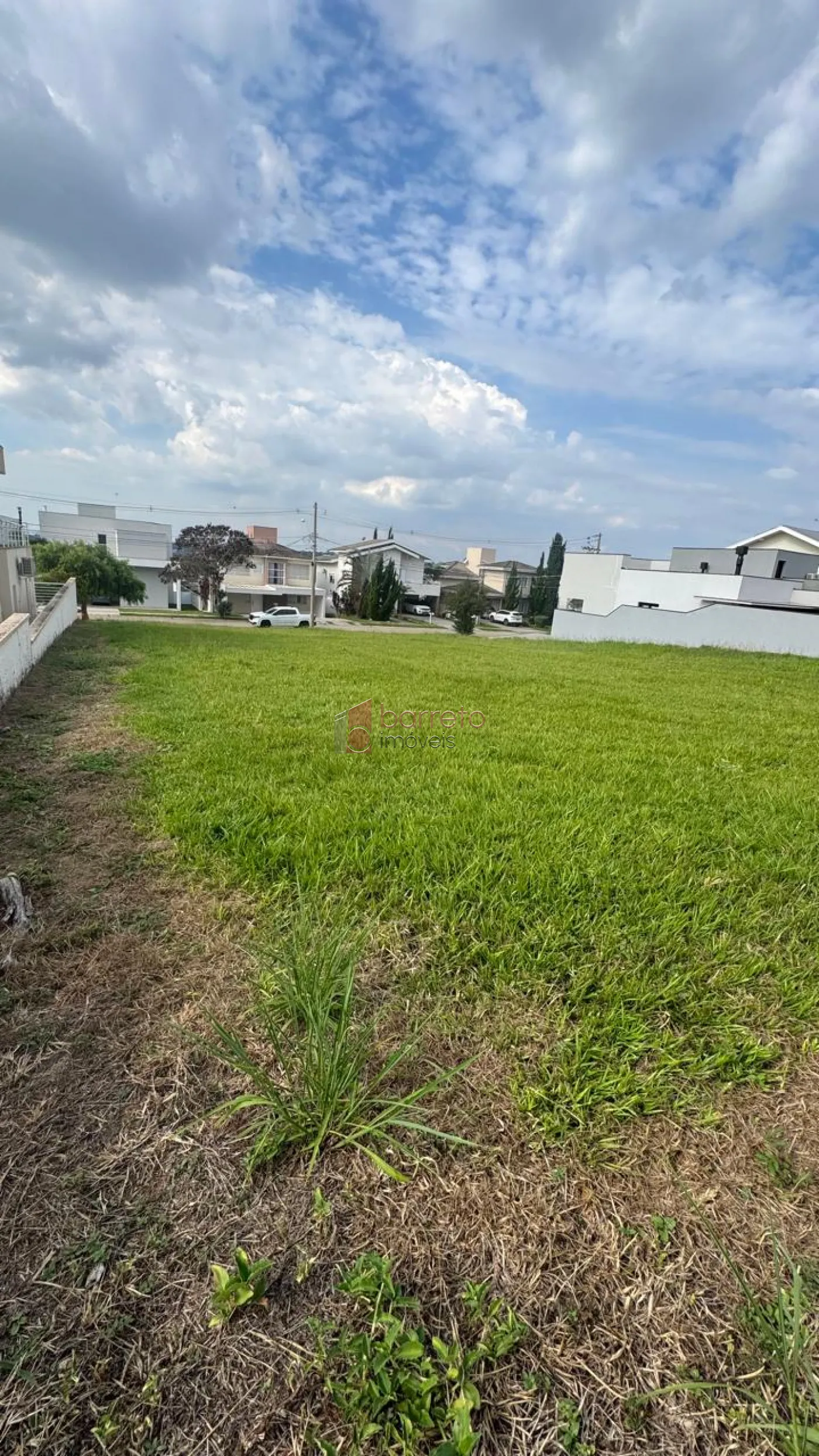 TERRENO À VENDA NO CONDOMÍNIO RESERVA DA SERRA EM JUNDIAÍ/SP