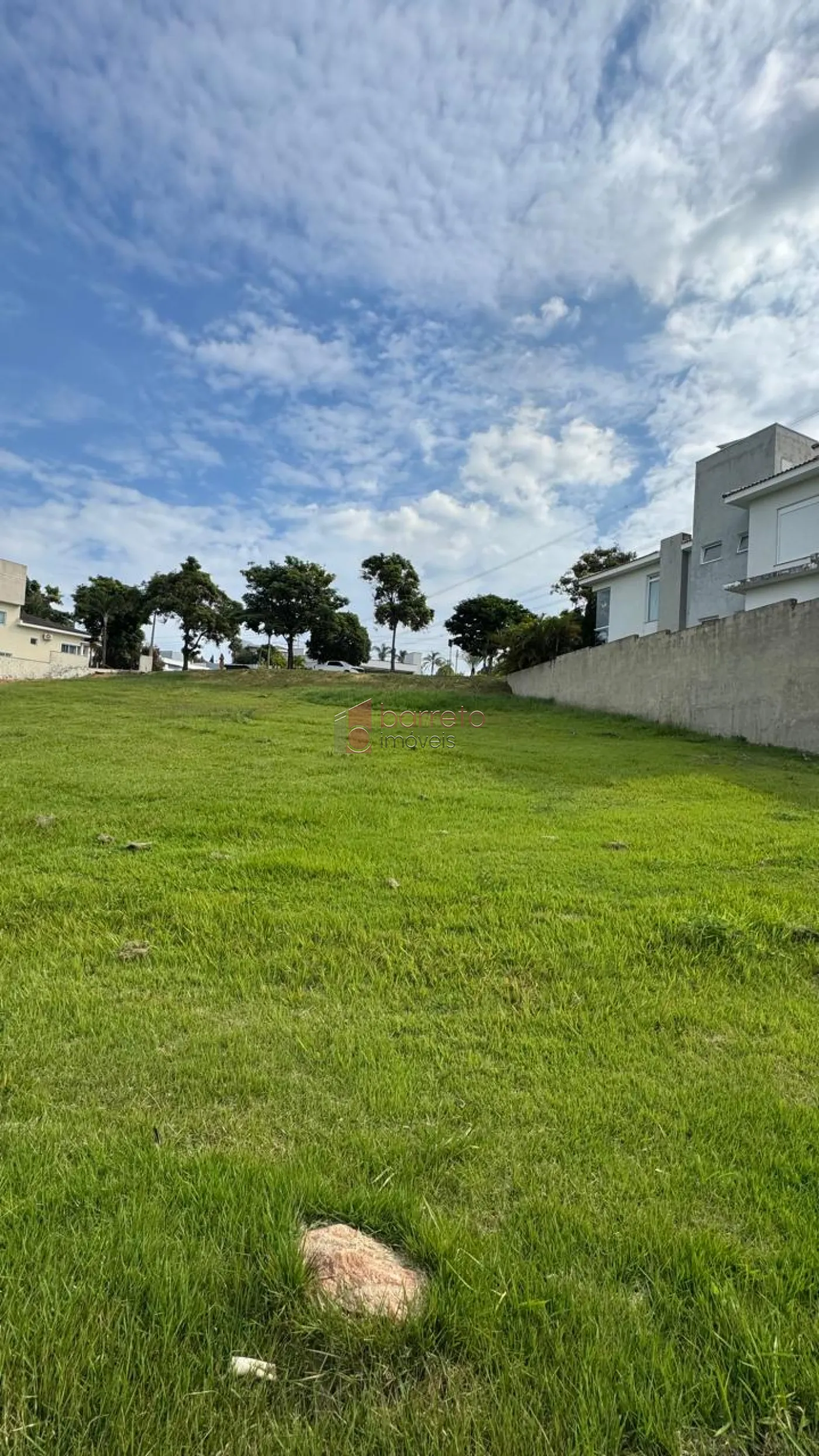 TERRENO À VENDA NO CONDOMÍNIO RESERVA DA SERRA EM JUNDIAÍ/SP