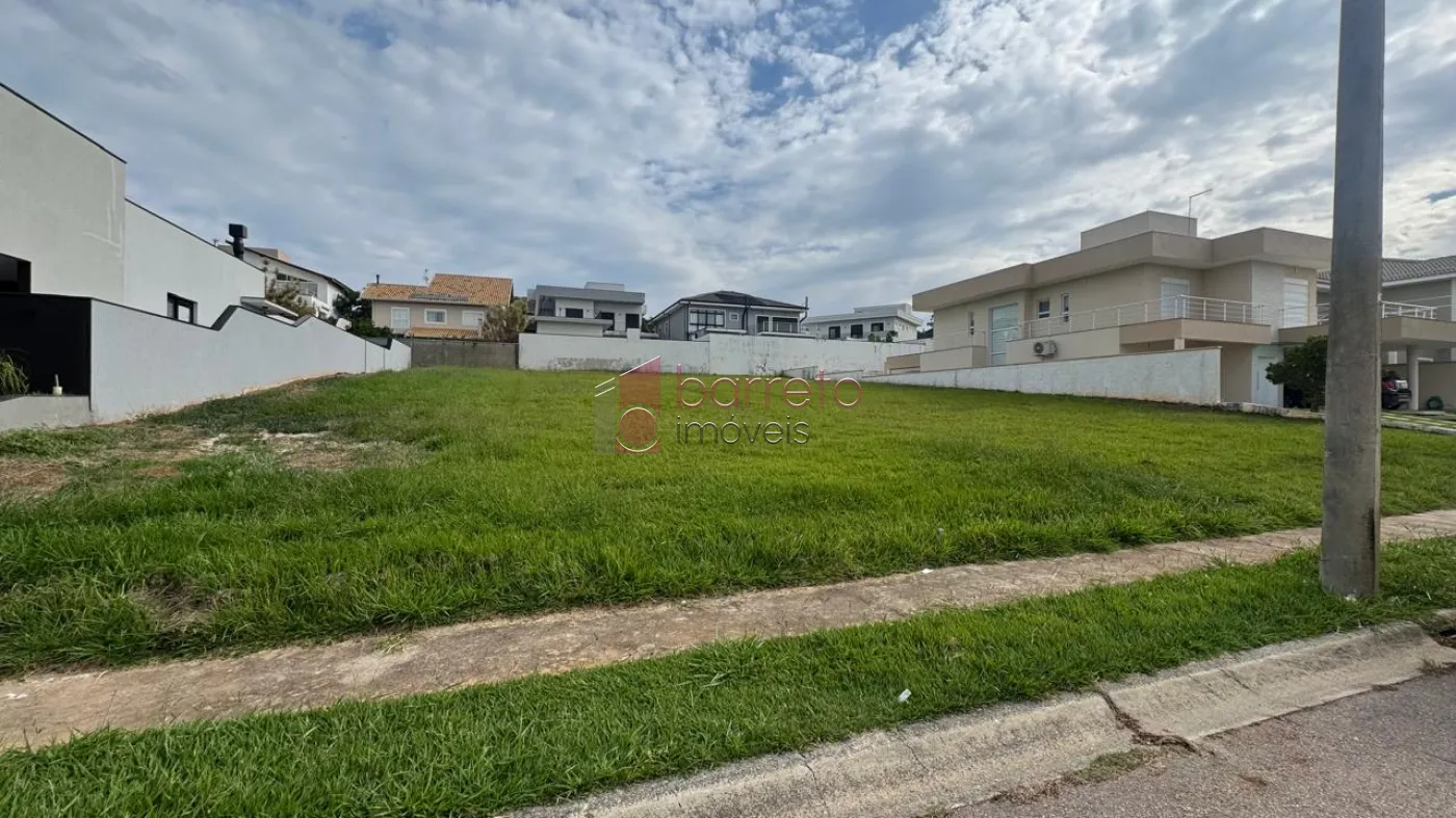 TERRENO À VENDA NO CONDOMÍNIO RESERVA DA SERRA EM JUNDIAÍ/SP