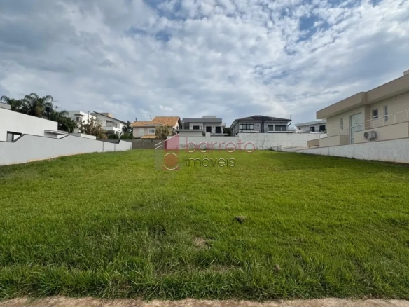 TERRENO À VENDA NO CONDOMÍNIO RESERVA DA SERRA EM JUNDIAÍ/SP