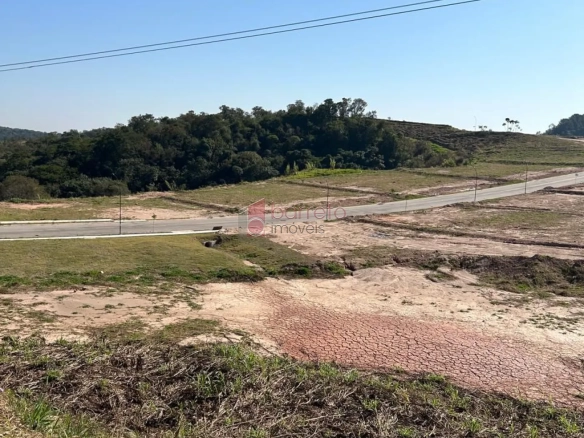 TERRENO À VENDA NO CONDOMÍNIO PORTAL DOS LAGOS EM JUNDIAÍ/SP