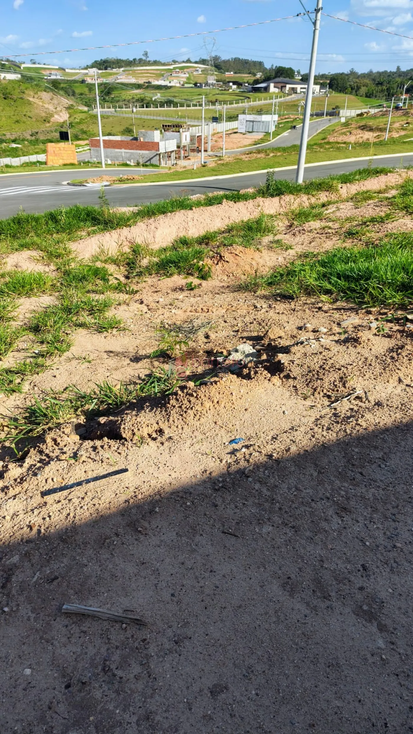 TERRENO À VENDA NO CONDOMÍNIO RESERVA DOS LAGOS – BAIRRO CORRUPIRA – JUNDIAÍ/SP