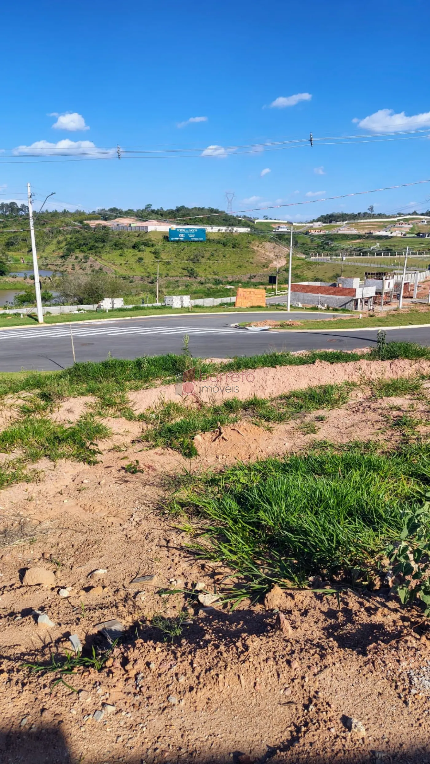 TERRENO À VENDA NO CONDOMÍNIO RESERVA DOS LAGOS – BAIRRO CORRUPIRA – JUNDIAÍ/SP