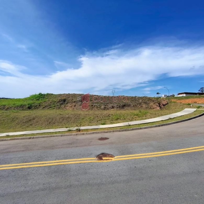 TERRENO À VENDA NO CONDOMÍNIO PORTAL DOS LAGOS EM JUNDIAÍ/SP