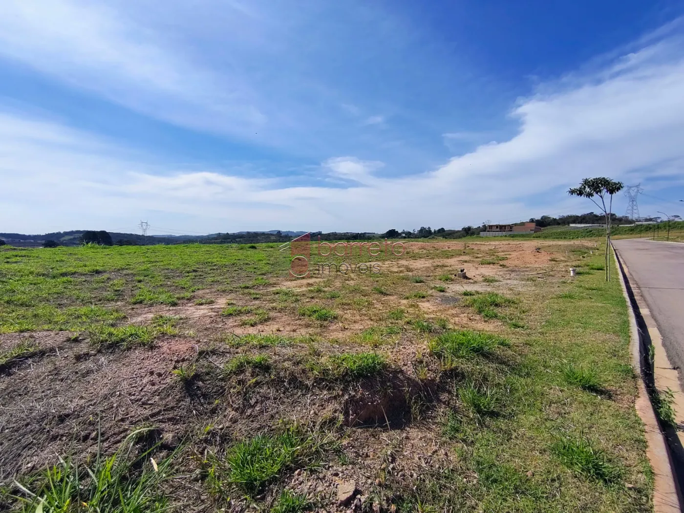TERRENO À VENDA NO CONDOMÍNIO PORTAL DOS LAGOS EM JUNDIAÍ/SP