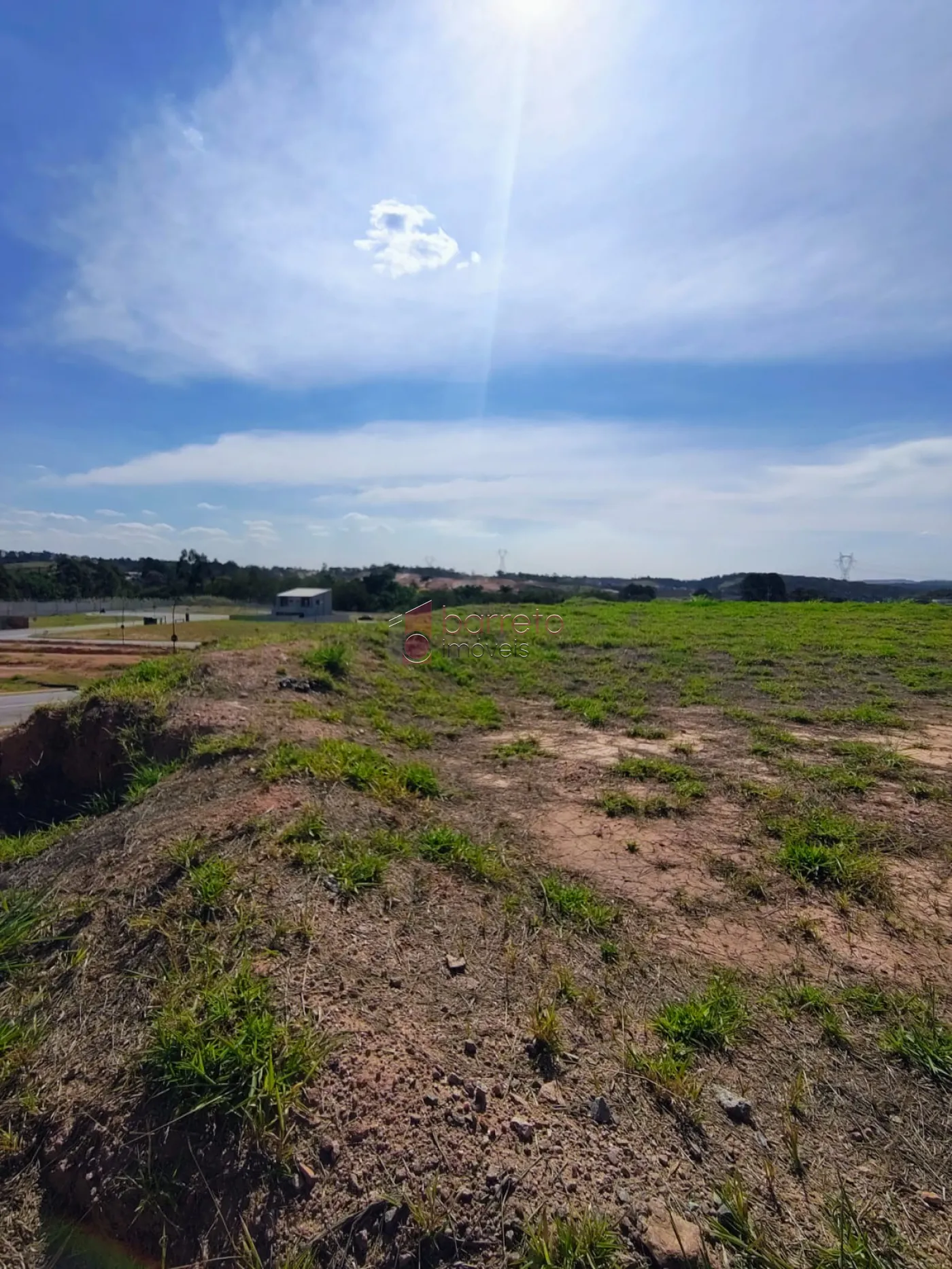TERRENO À VENDA NO CONDOMÍNIO PORTAL DOS LAGOS EM JUNDIAÍ/SP
