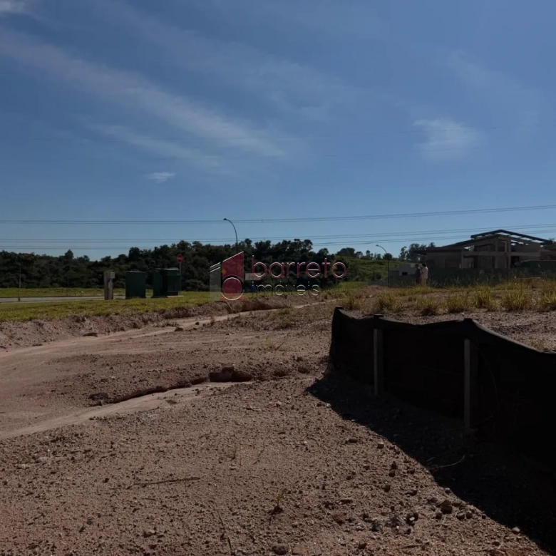 TERRENO À VENDA NO CONDOMÍNIO PORTAL DOS LAGOS – JUNDIAÍ/SP