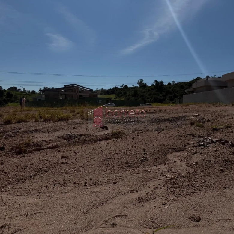 TERRENO À VENDA NO CONDOMÍNIO PORTAL DOS LAGOS – JUNDIAÍ/SP
