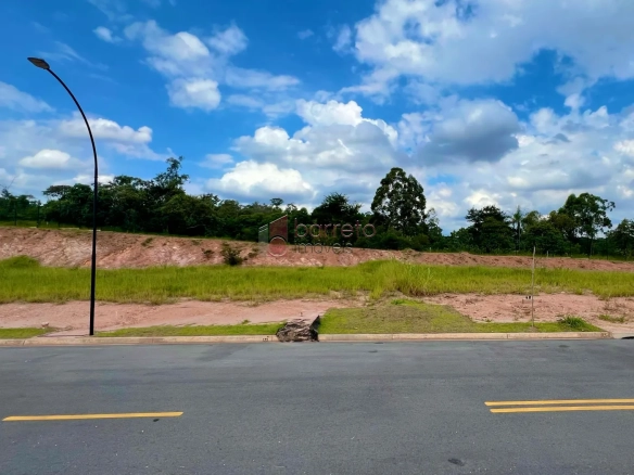 TERRENO PLANO À VENDA NO CONDOMÍNIO PORTAL DOS LAGOS EM JUNDIAÍ/SP