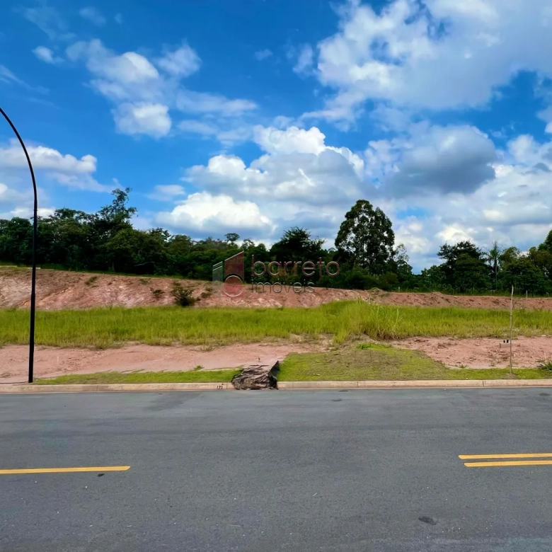 TERRENO PLANO À VENDA NO CONDOMÍNIO PORTAL DOS LAGOS EM JUNDIAÍ/SP