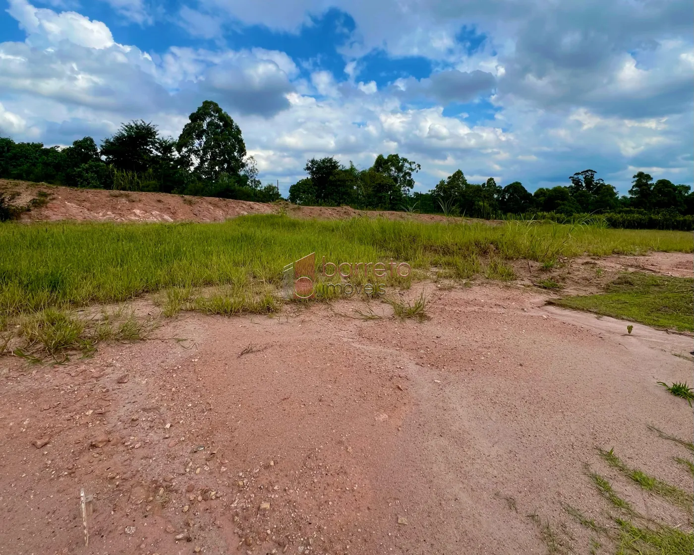 TERRENO PLANO À VENDA NO CONDOMÍNIO PORTAL DOS LAGOS EM JUNDIAÍ/SP