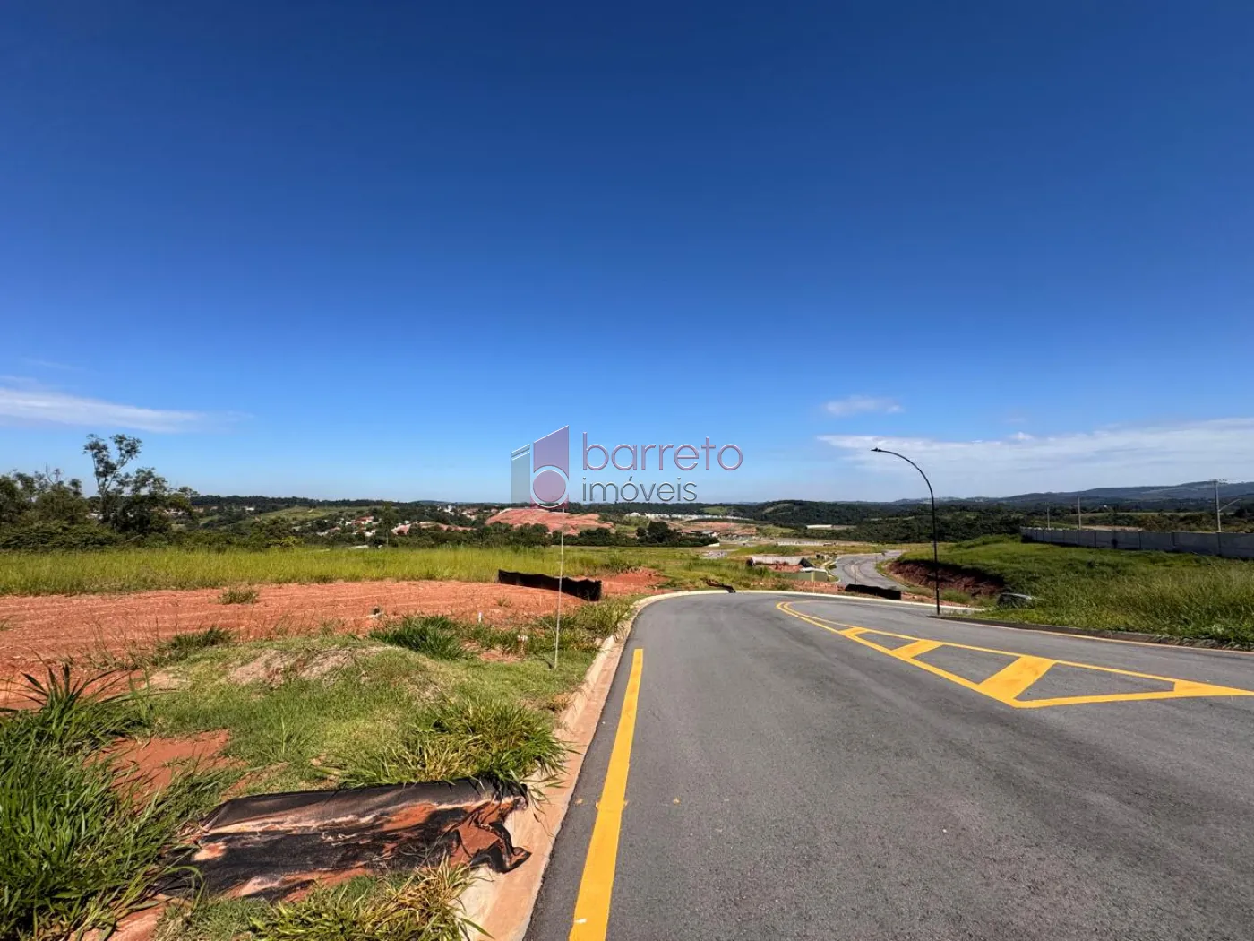TERRENO À VENDA NO CONDOMÍNIO PORTAL DOS LAGOS – JUNDIAÍ/SP