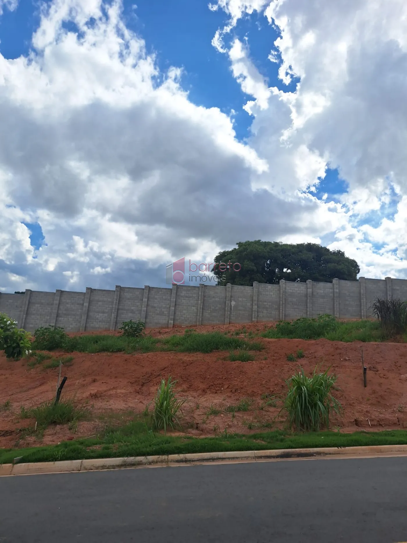 TERRENO À VENDA NO CONDOMÍNIO VILLAGGIO ENGORDADOURO EM JUNDIAÍ/SP