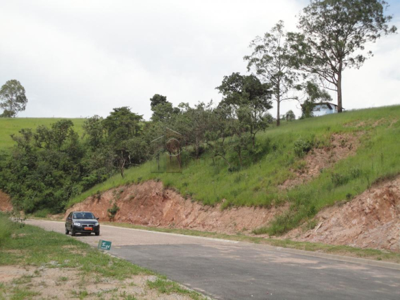 TERRENO À VENDA NO CONDOMÍNIO PARQUE DOS MANACÁS EM JUNDIAÍ/SP
