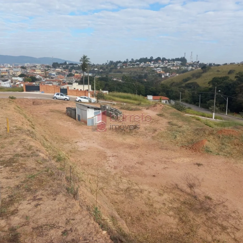 TERRENO À VENDA NO CONDOMÍNIO PORTAL DO SOL EM JUNDIAÍ/SP