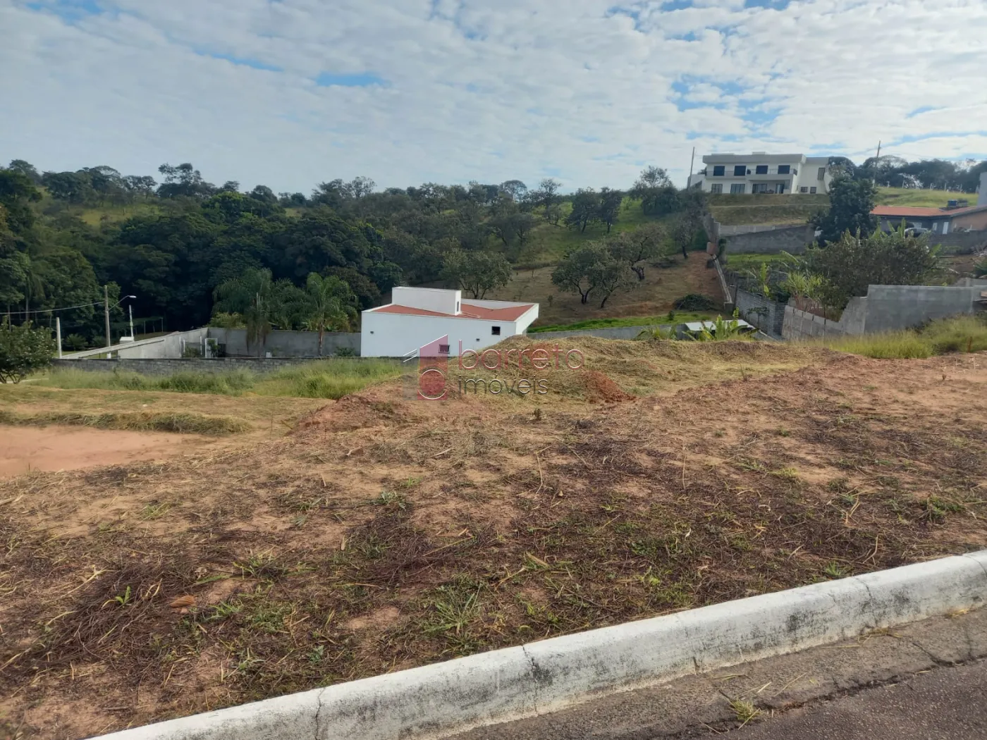 TERRENO À VENDA NO CONDOMÍNIO PORTAL DO SOL EM JUNDIAÍ/SP