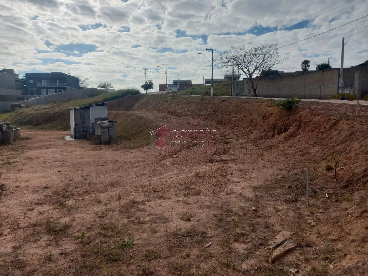 TERRENO À VENDA NO CONDOMÍNIO PORTAL DO SOL EM JUNDIAÍ/SP