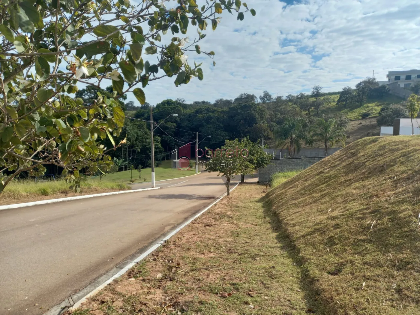 TERRENO À VENDA NO CONDOMÍNIO PORTAL DO SOL EM JUNDIAÍ/SP