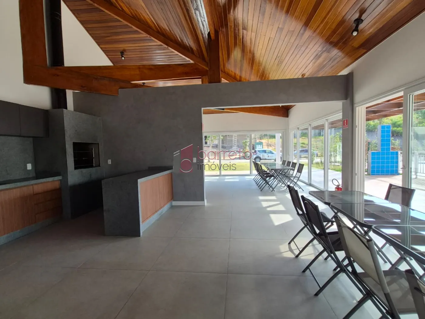 TERRENO À VENDA NO CONDOMÍNIO PARQUE DAS CAMÉLIAS – MEDEIROS – JUNDIAÍ/SP