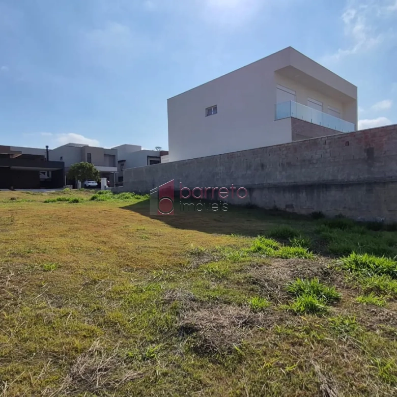 TERRENO À VENDA NO CONDOMÍNIO PARQUE DAS CAMÉLIAS – MEDEIROS – JUNDIAÍ/SP