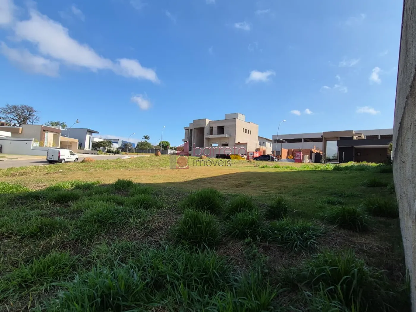 TERRENO À VENDA NO CONDOMÍNIO PARQUE DAS CAMÉLIAS – MEDEIROS – JUNDIAÍ/SP