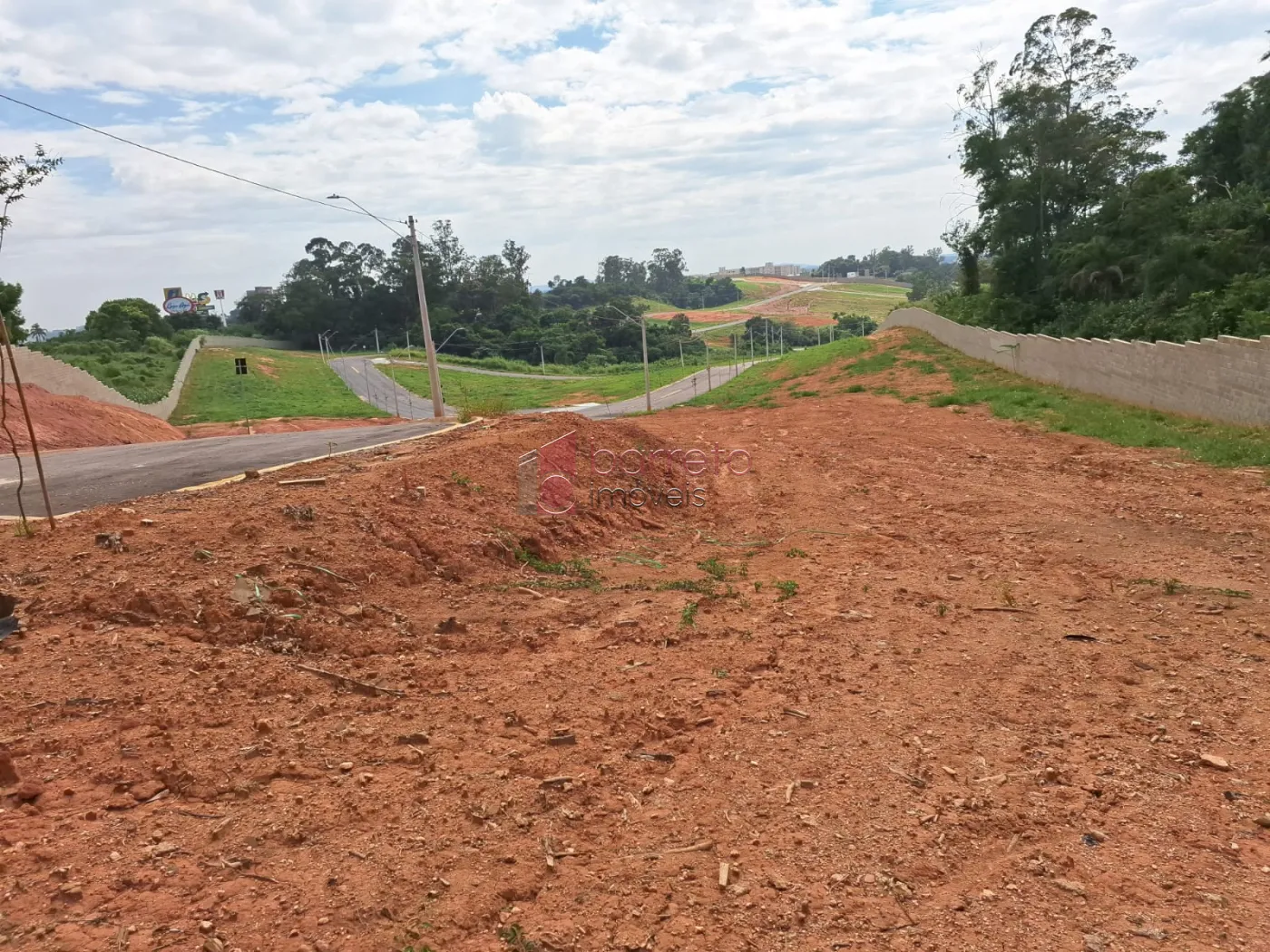 TERRENO À VENDA – RESIDENCIAL LAGO AZUL – RECANTO QUARTO CENTENÁRIO –  JUNDIAÍ/SP